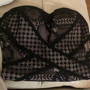Entry black cream bustier crop top large